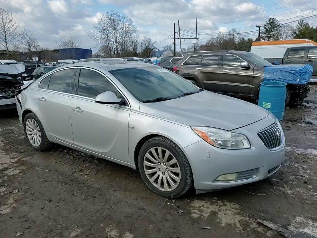 2011 Buick Regal - Image 11