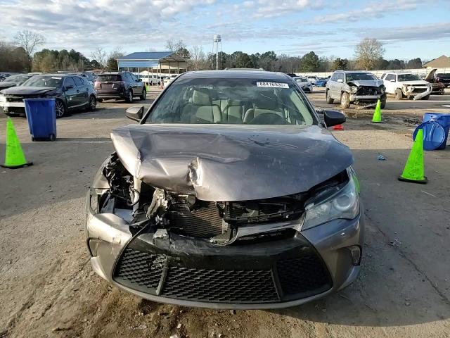 2016 Toyota Camry - Image 11