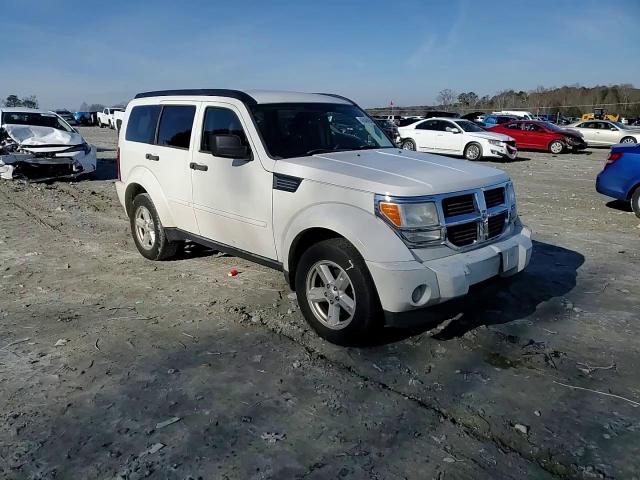 2008 Dodge Nitro - Image 11