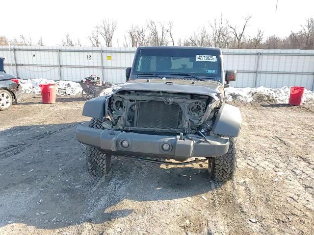 2017 Jeep Wrangler - Image 10