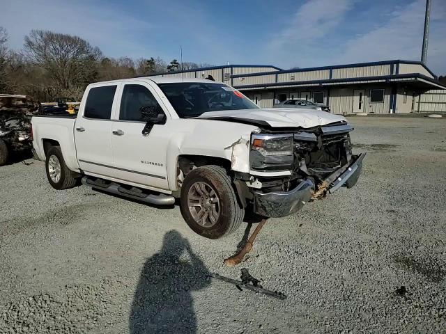 2016 Chevrolet Silverado - Image 11