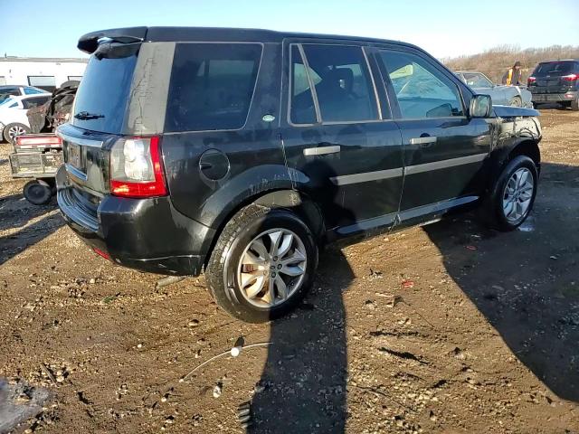 2011 Land Rover LR2 - Image 15