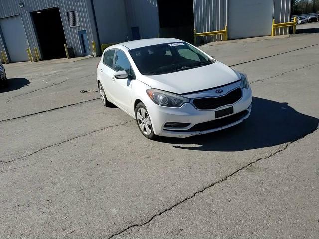 2016 Kia Forte - Image 11