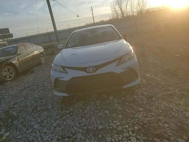 2024 Toyota Camry - Image 11