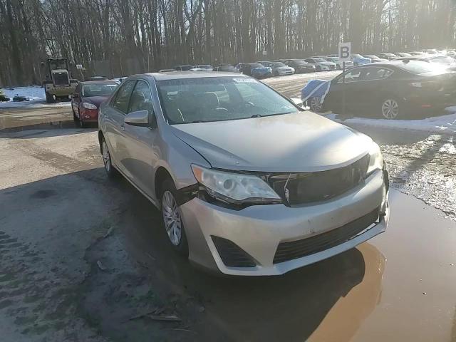 2013 Toyota Camry - Image 14