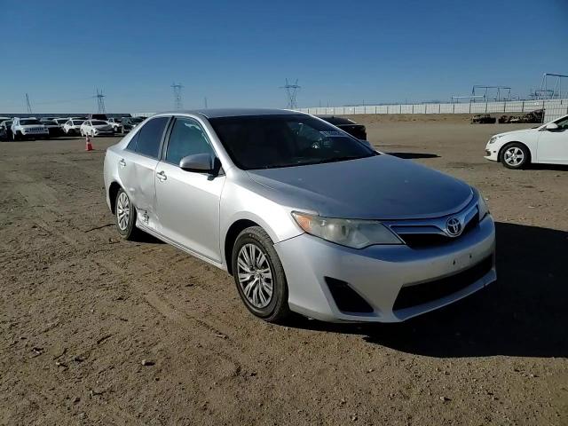 2013 Toyota Camry - Image 11