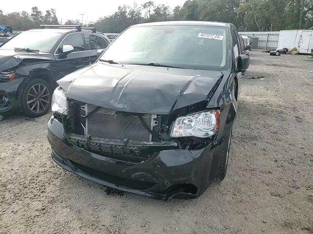 2019 Dodge Caravan - Image 11