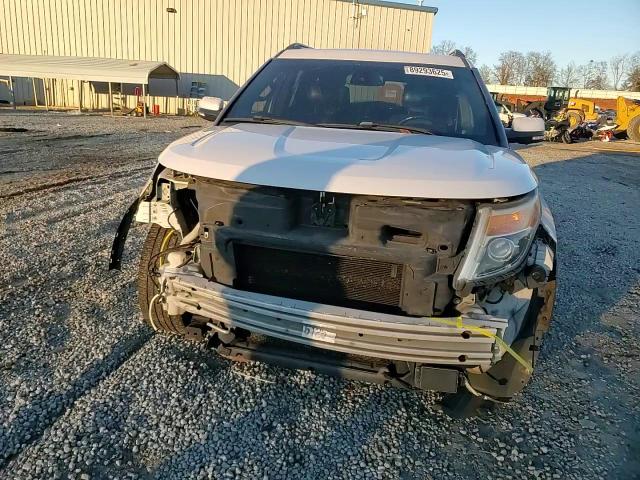 2014 Ford Explorer - Image 10