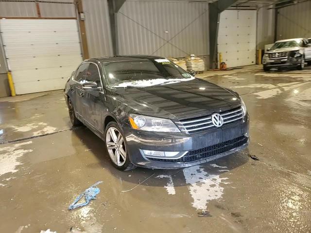 2015 Volkswagen Passat - Image 10