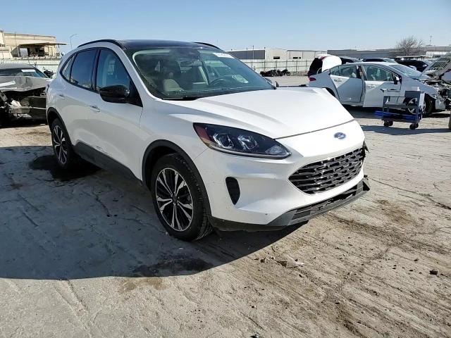 2022 Ford Escape - Image 12