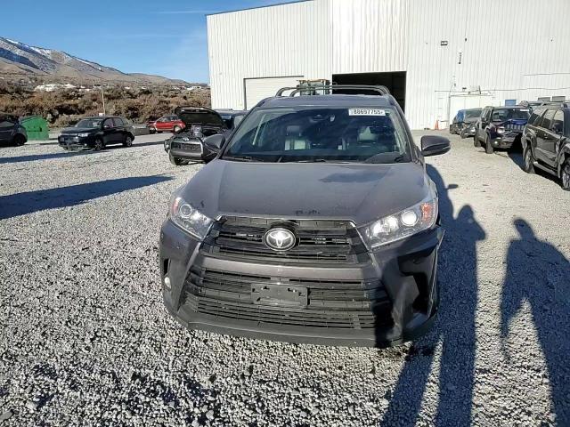 2018 Toyota Highlander - Image 11