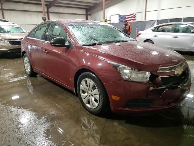 2012 Chevrolet Cruze - Image 13