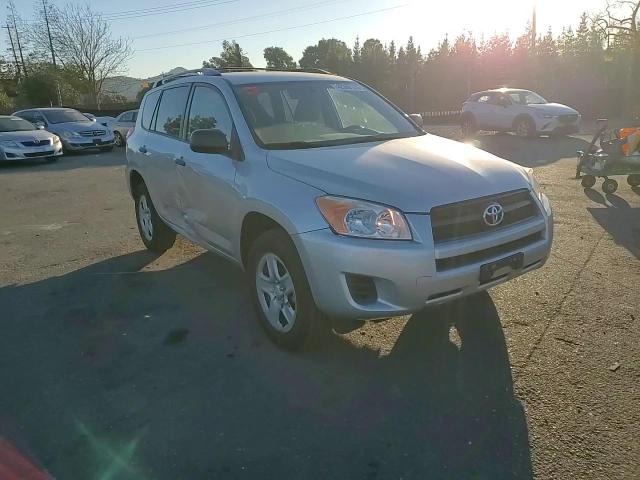 2011 Toyota RAV 4 - Image 12