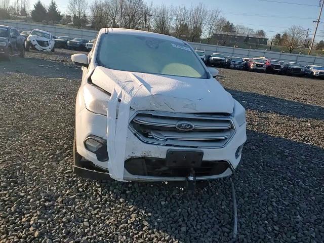 2019 Ford Escape - Image 11