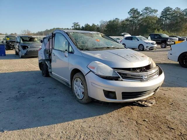 2011 Nissan Versa - Image 10