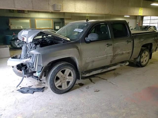 2008 Chevrolet Silverado - Image 10