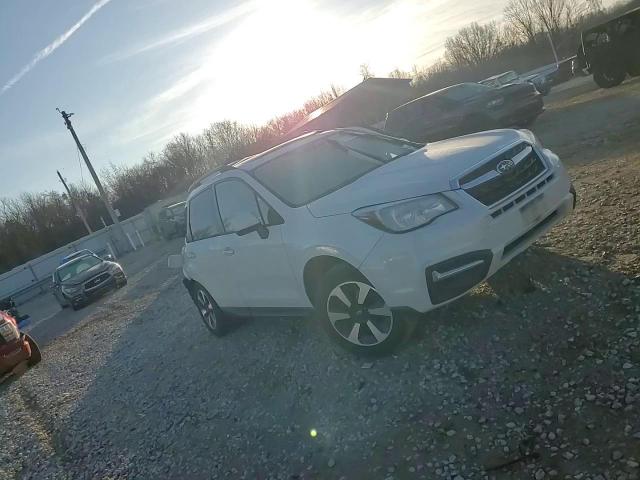 2018 Subaru Forester - Image 12