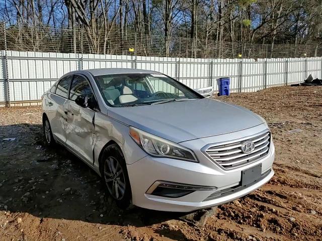 2015 Hyundai Sonata - Image 11