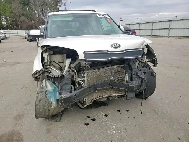 2017 Kia Soul - Image 12