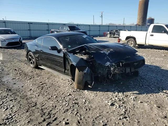 2019 Ford Mustang - Image 10