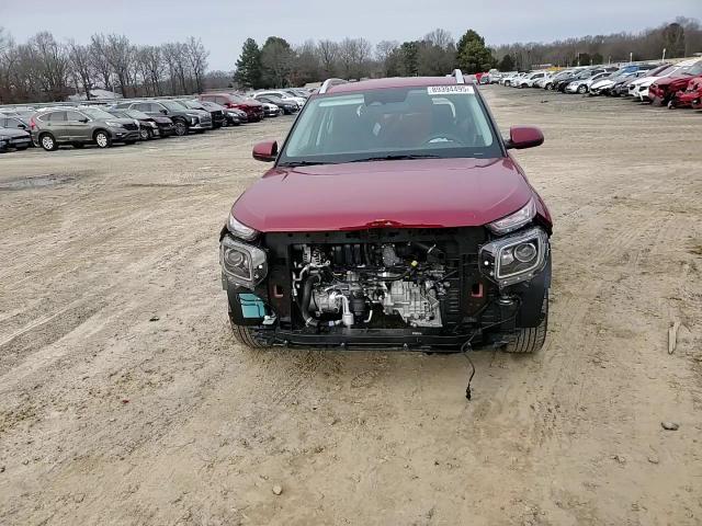 2024 Hyundai Venue - Image 11