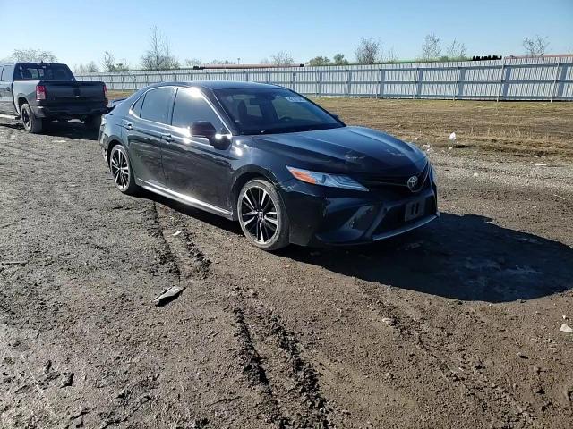 2020 Toyota Camry - Image 11