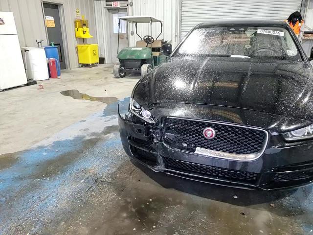 2017 Jaguar XE - Image 10