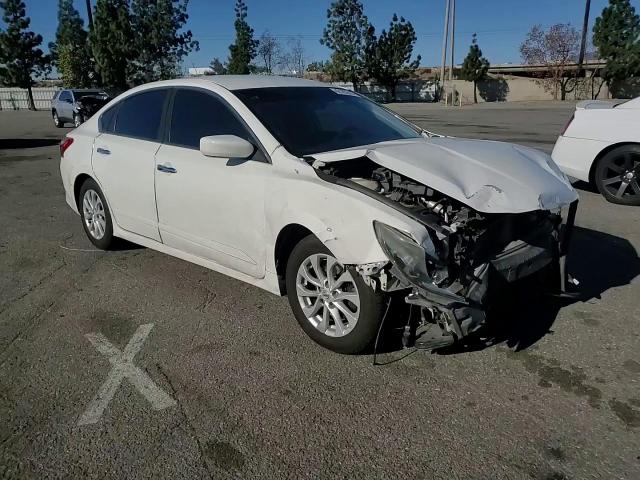 2016 Nissan Altima - Image 11
