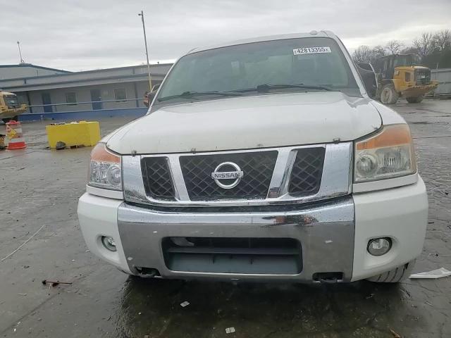 2009 Nissan Titan - Image 10