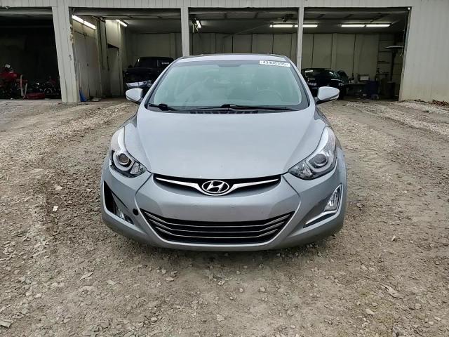 2015 Hyundai Elantra - Image 13