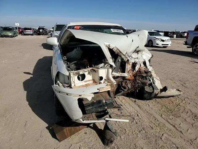 2005 Lincoln Town Car - Image 11