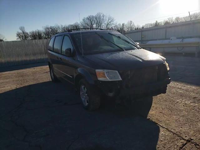 2009 Dodge Caravan - Image 11