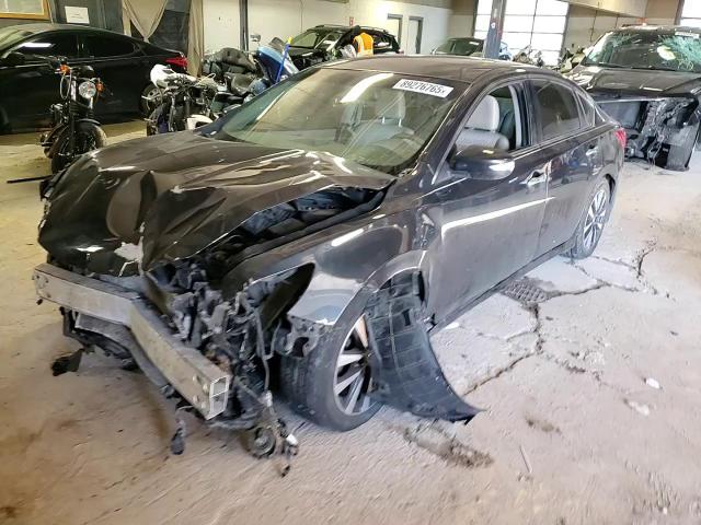 2016 Nissan Altima - Image 11