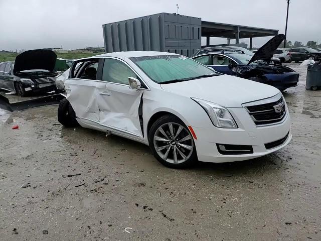 2016 Cadillac XTS - Image 11