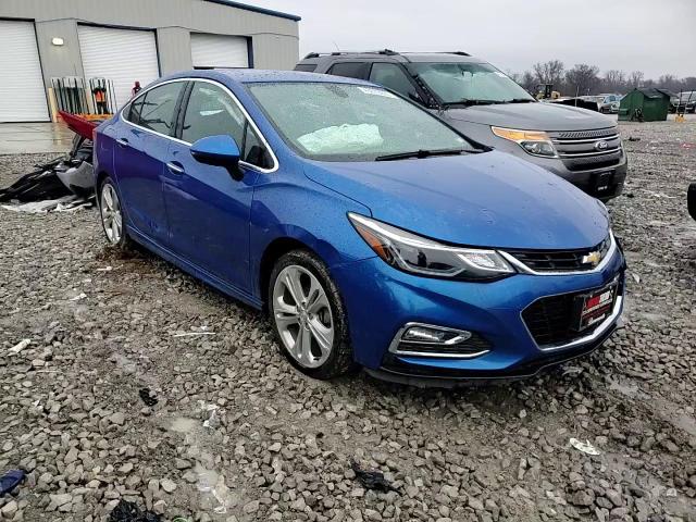 2017 Chevrolet Cruze - Image 10