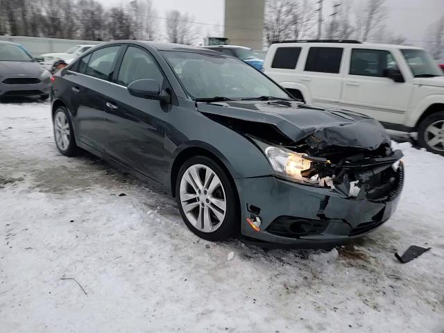 2013 Chevrolet Cruze - Image 13