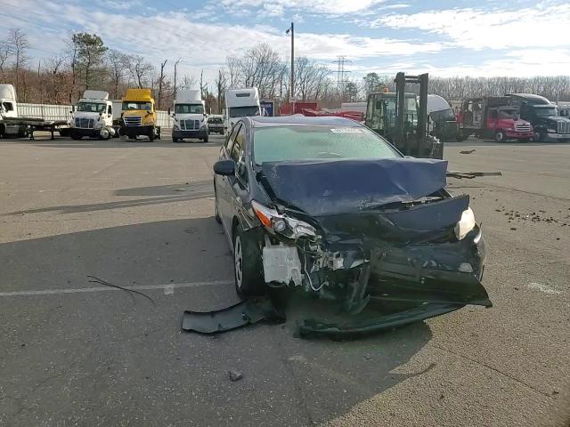 2012 Toyota Prius - Image 10