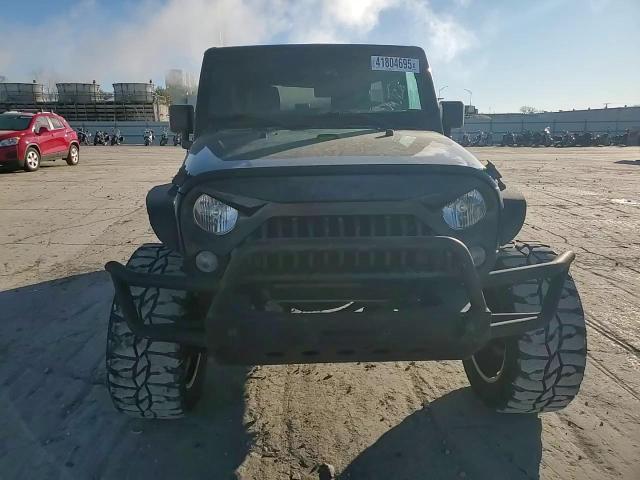 2015 Jeep Wrangler - Image 10