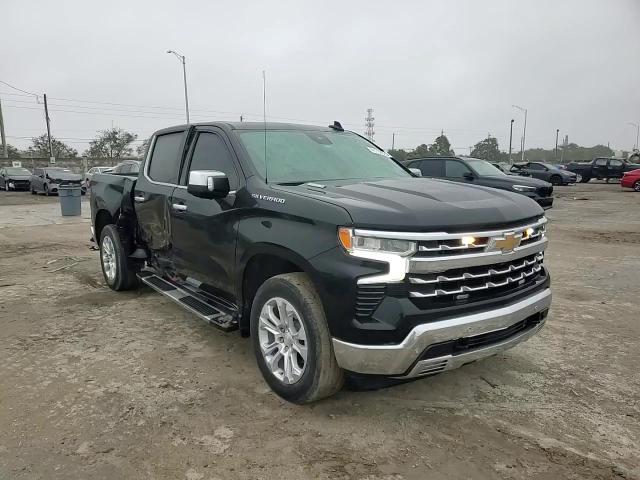2022 Chevrolet Silverado - Image 10