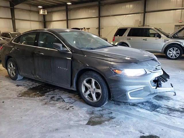 2017 Chevrolet Malibu - Image 11