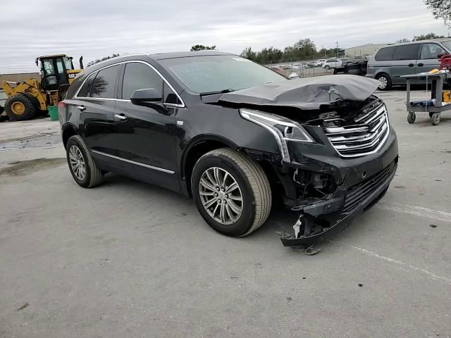 2017 Cadillac XT5 - Image 11
