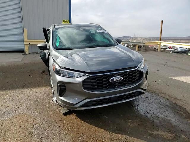 2023 Ford Escape - Image 14