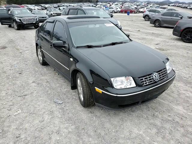 2004 Volkswagen Jetta - Image 11