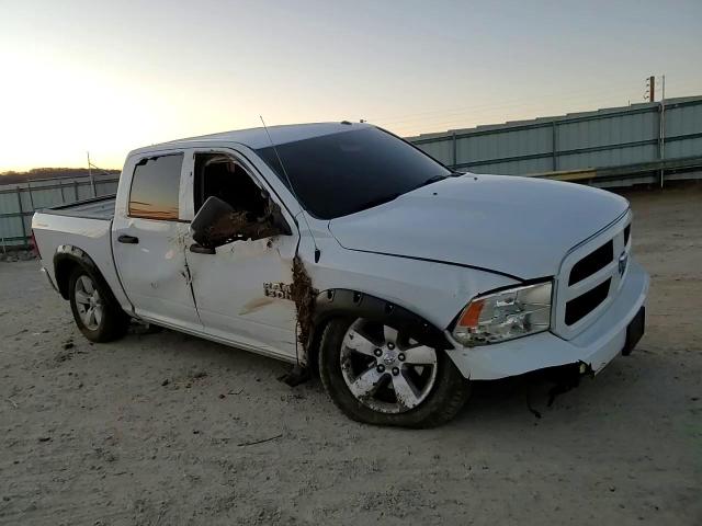 2016 RAM 1500 - Image 10
