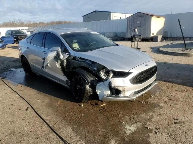 2019 Ford Fusion - Image 14