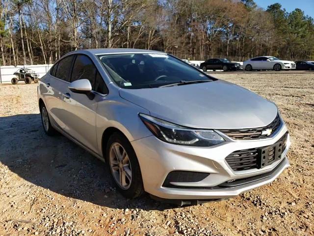 2018 Chevrolet Cruze Lt VIN: 1G1BE5SM2J7110749 Lot: 43511864