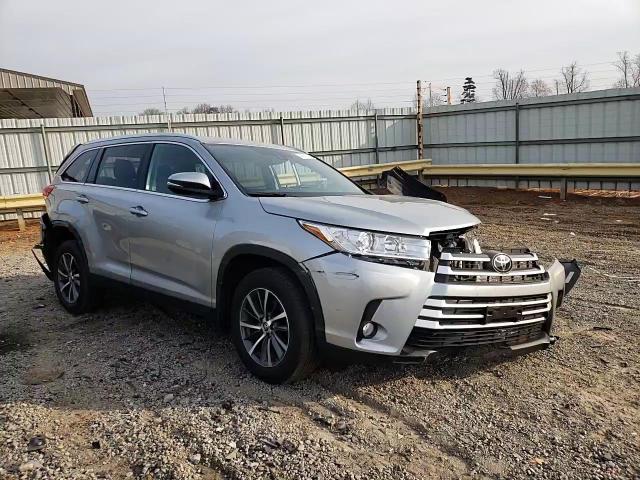 2019 Toyota Highlander Se VIN: 5TDJZRFH1KS592861 Lot: 43676774