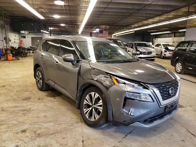 2021 Nissan Rogue - Image 11