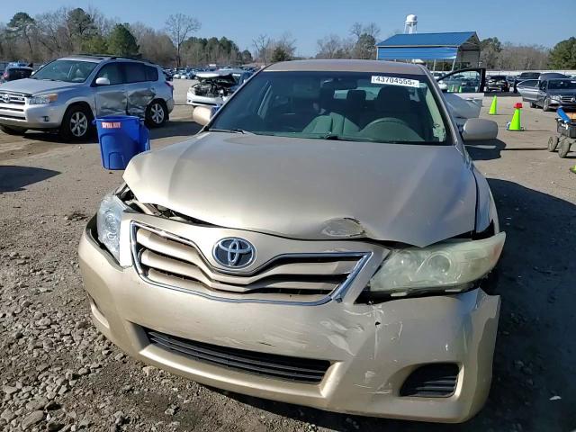 2011 Toyota Camry - Image 11