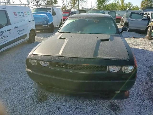 2013 Dodge Challenger - Image 11